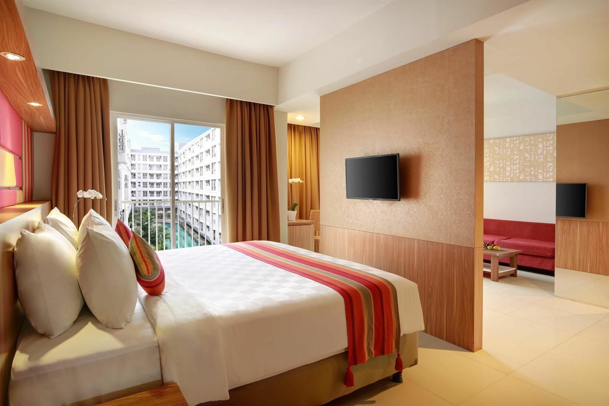 Kyriad Hotel Airport Jakarta Τάνγκερανγκ Εξωτερικό φωτογραφία