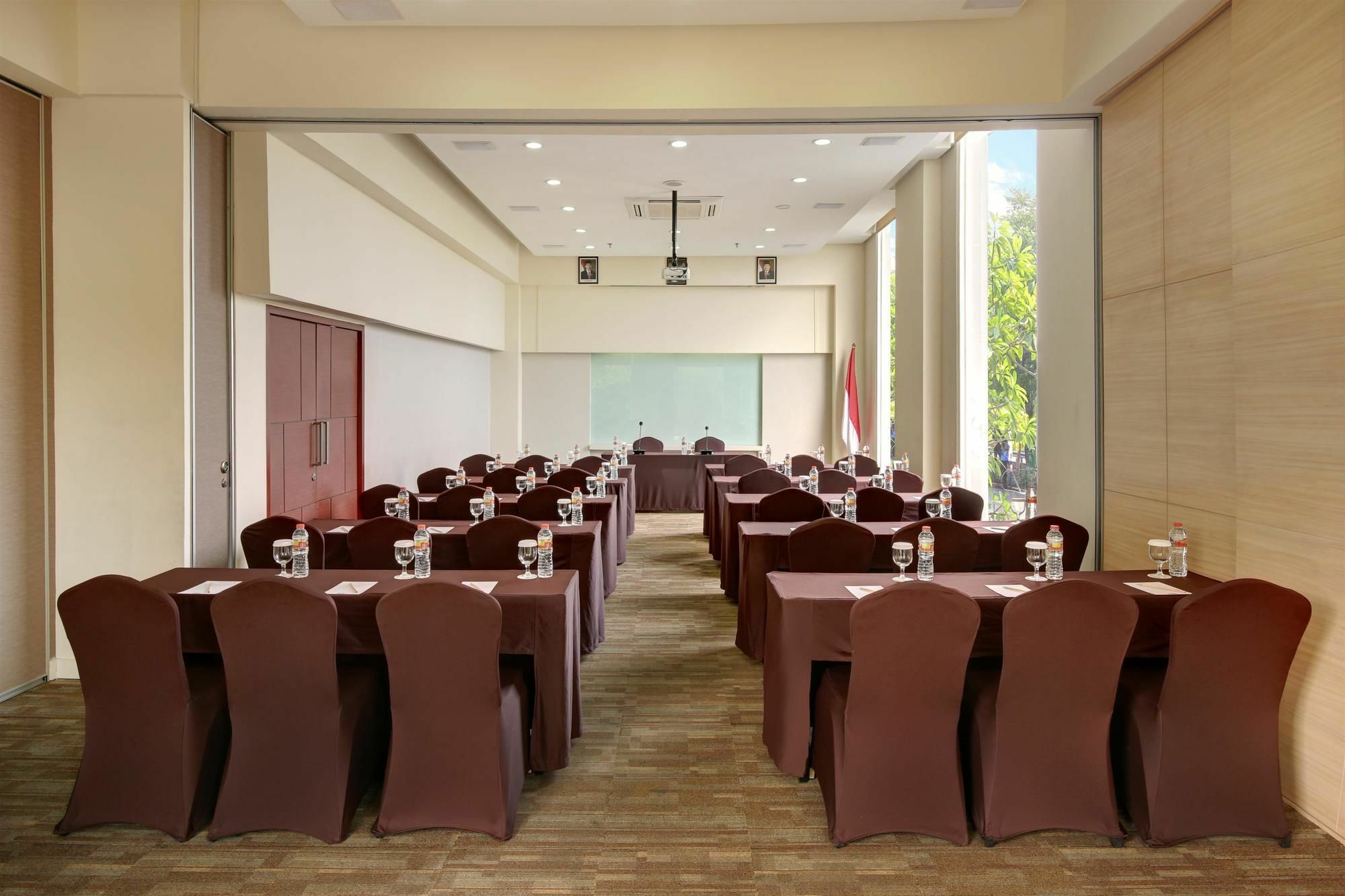 Kyriad Hotel Airport Jakarta Τάνγκερανγκ Εξωτερικό φωτογραφία