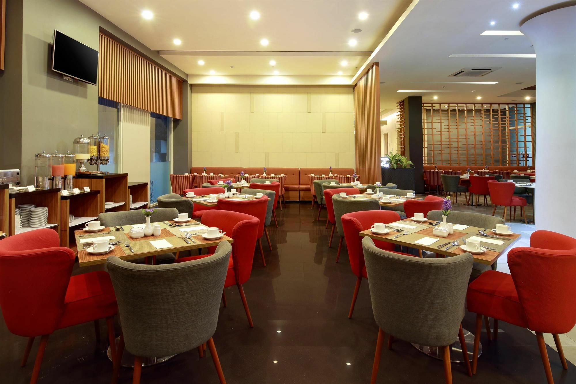 Kyriad Hotel Airport Jakarta Τάνγκερανγκ Εξωτερικό φωτογραφία